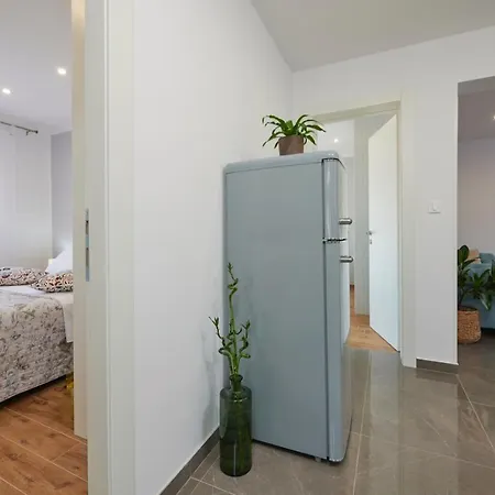 Apartments Marija Trogir Exterior photo